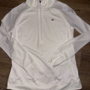 Vineyard vines performance pull over